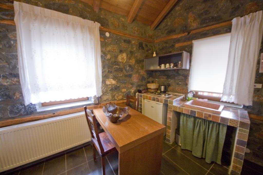 Onar Guesthouse Agios Athanasios  Exterior photo