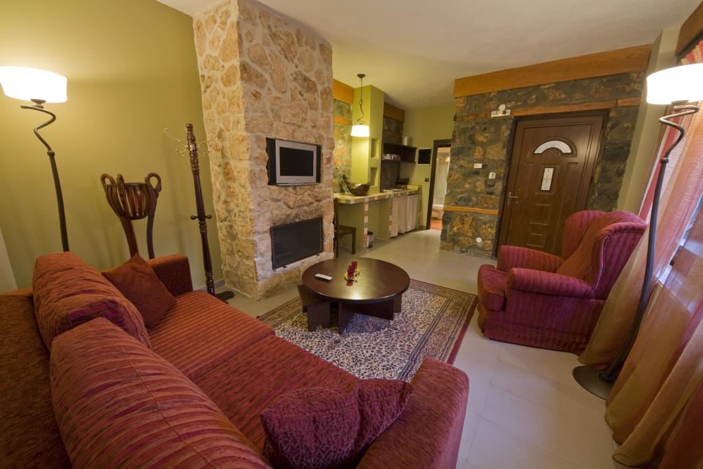 Onar Guesthouse Agios Athanasios  Exterior photo